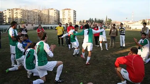 Ezeli rakibe ağır darbe: 1-0