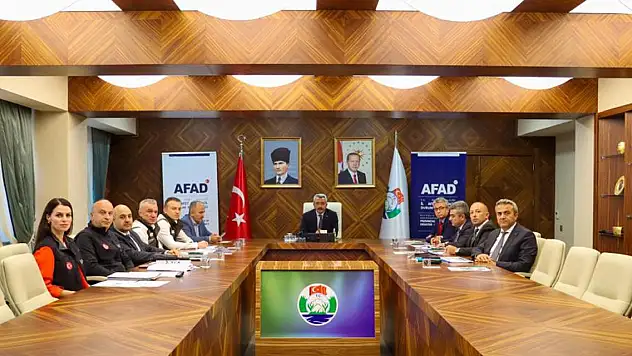 Rize'ye 2 bin 309 kg yağış düştü