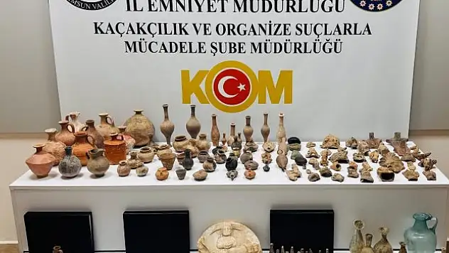 325 tarihi eser ele geçirildi