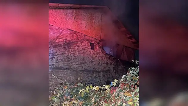 Tadilat halindeki evde yangın çıktı