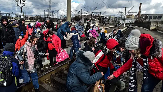 O Ülkenin nüfusu 10 milyon azaldı