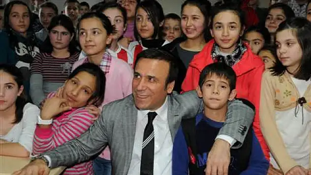 Genç Öğrencilere Süpriz Ziyaret