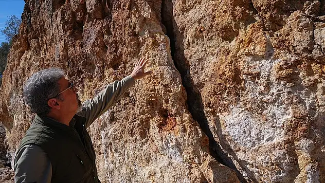 Deprem uzmanı Sözbilir'den uyarı