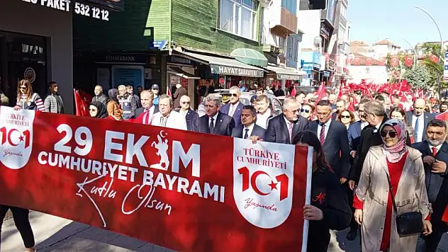 Bafra'da Cumhuriyet Yürüyüşü gerçekleşti