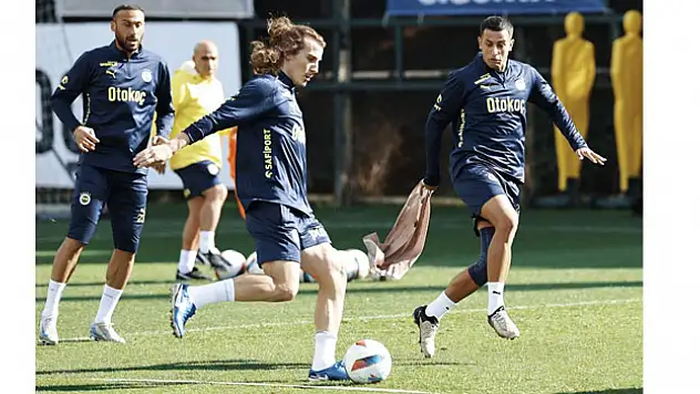 Fenerbahçe, Trabzonspor maçı hazırlıklarına devam etti