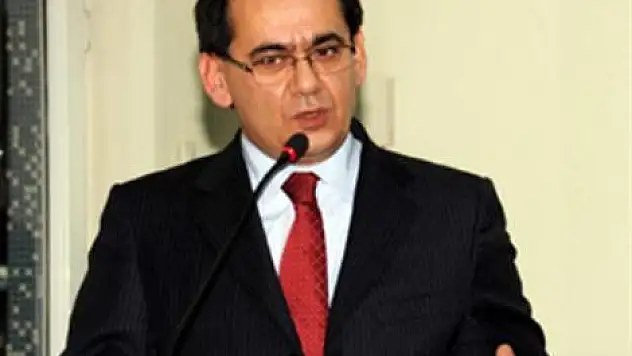 Eski Bakan Demir, Gazeteciler gününü kutladı