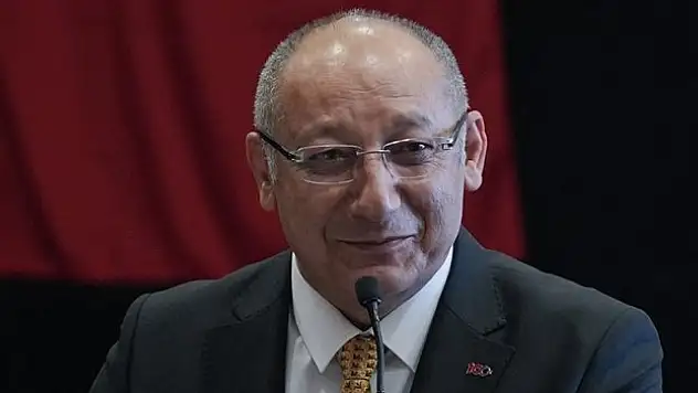 Yeniden Talat Ünlü seçildi