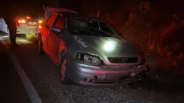 Adıyaman'da otomobil şarampole devrildi: 5 yaralı