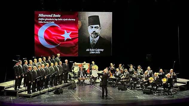 AKM'de 'Şahitleriyle Cumhuriyetimiz' için konser verildi