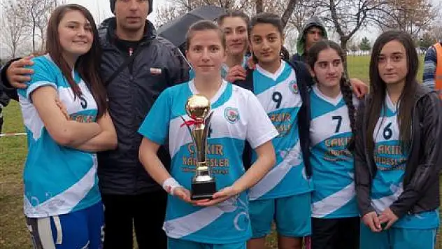 Bulutoğlu Lisesi Atletizm'de 2. Oldu