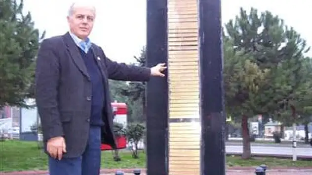 Şehitlik anıtındaki isimler silindi