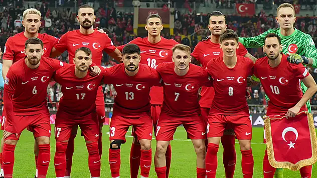 A Milli Futbol Takımı, A Ligi için Karadağ deplasmanında sahada