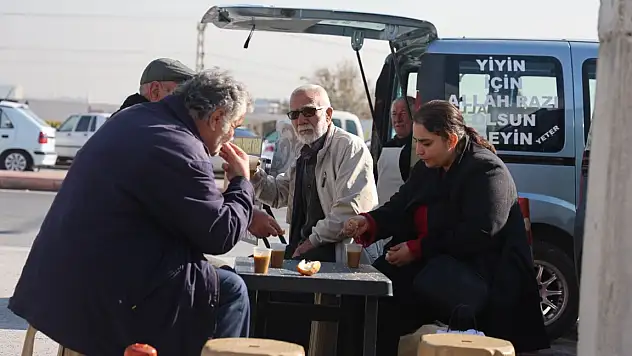 Bu çorbadan içenlerin hesabı sadece 'hayır duası' oluyo