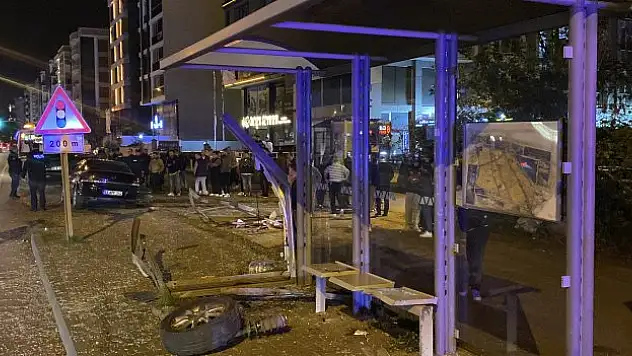 Kazada 3 üniversite öğrencisi yaralandı