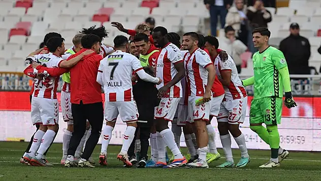 Sivasspor, Süper Lig'de yarın Antalyaspor'a konuk olacak