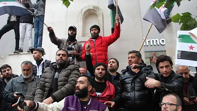 Batman'da Esed rejiminin düşmesi kutlandı