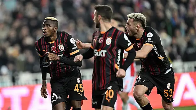 Galatasaray, zirvede puan farkını açtı