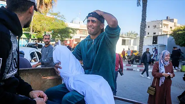 Gazze'de can kaybı 44 bin 786'ya yükseldi