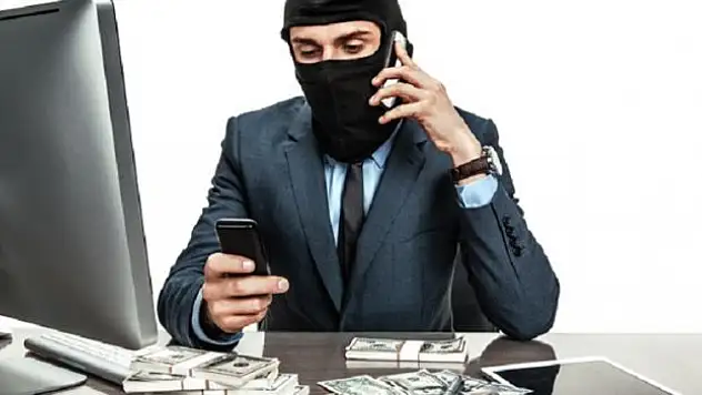 Araç satma ilanından dolandırıldı