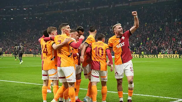 Galatasaray yenilmezlik serisini 19 yaptı