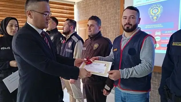 Kolluk kuvvetlerine başarı belgesi