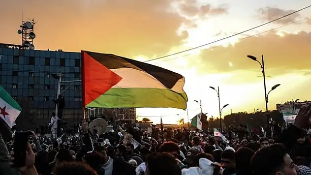 Petrol darboğazına mahkum etti