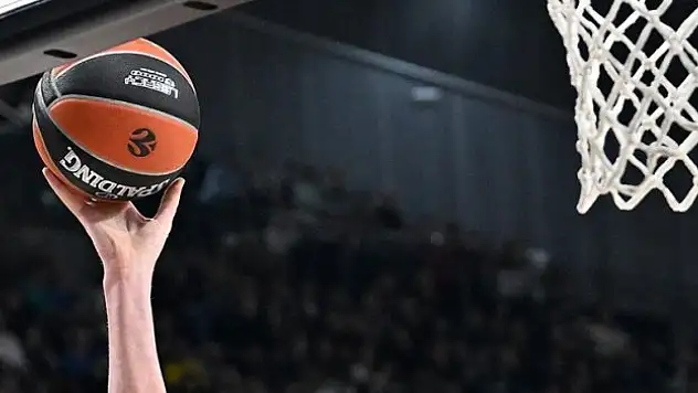 Haftayı 12 galibiyetle kapattı