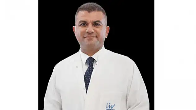 Astım atağında, sakin kalıp çocuğu rahatlatmak çok önemli