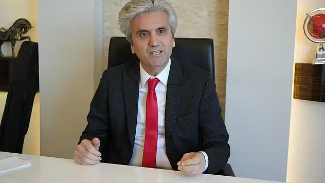 'Estetik de bir ameliyattır ve riskleri vardır'