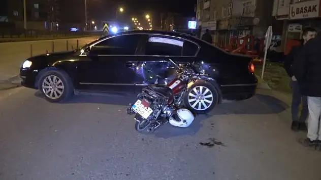 Motosiklet kazasında 2 kişi yaralandı