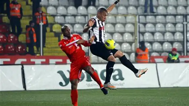 Samsunspor, Manisa'dan tek puanla döndü