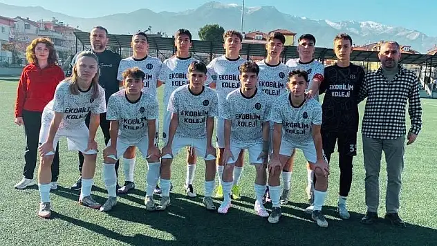 final grubuna çıkan ilk takım oldu