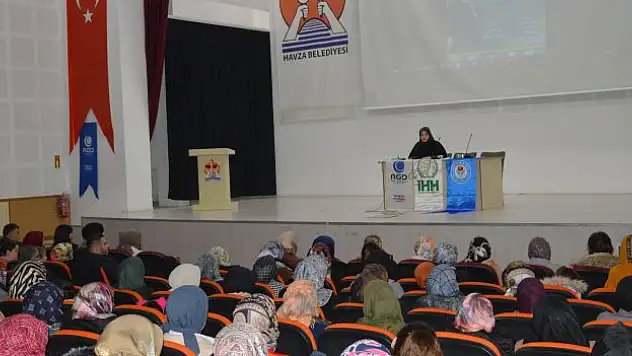 Havza'da 'İslam Bizden Ne Bekliyor' konferansı