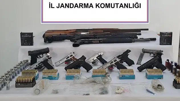 Jandarma'dan silah ve uyuşturucu operasyonu