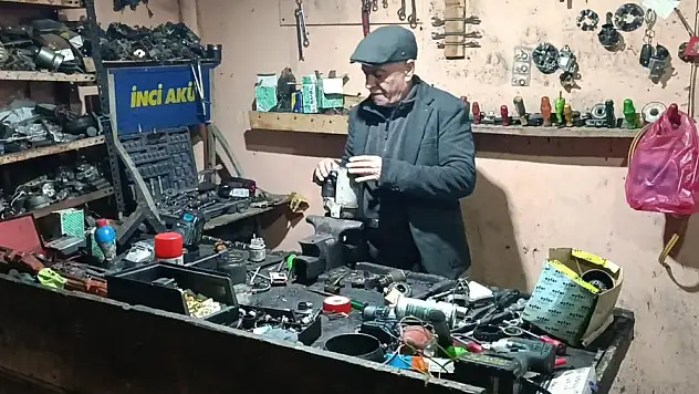 40 yıllık usta teknolojiye direniyor