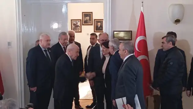 DEM Parti heyeti MHP lideri Bahçeli ile görüştü