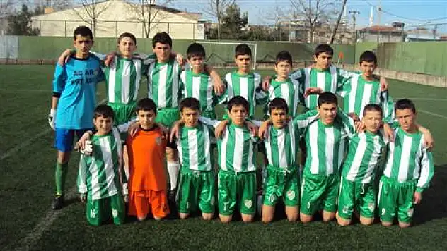 U-14 gol oldu yağdı: 6 - 2