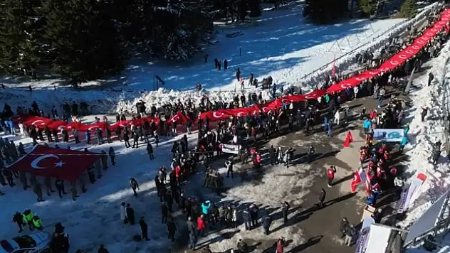 Giresun'da Türk bayrağı ile yürüdüler