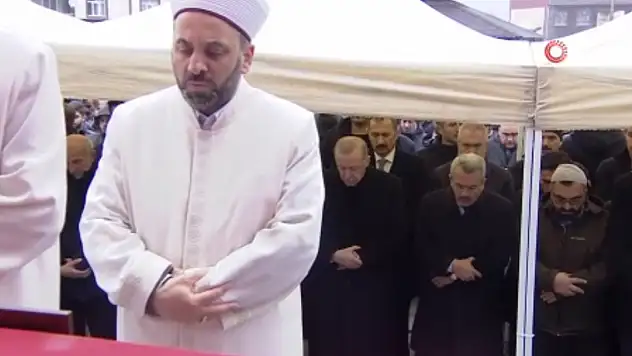 Cumhurbaşkanı Erdoğan Kıbrıs gazisi Muhammet Karslı'nın cenaze namazına katıldı