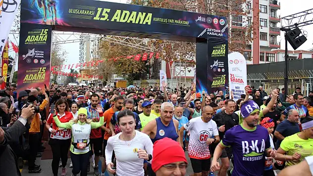 Tarihi koşuya rekor katılım