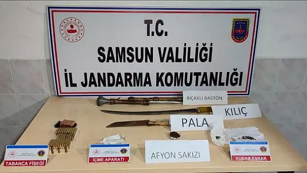 728 adet sentetik ecza hapı yakalandı