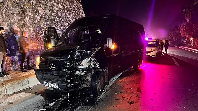 Trafiği birbirine kattı, kaza yapıp firar etti