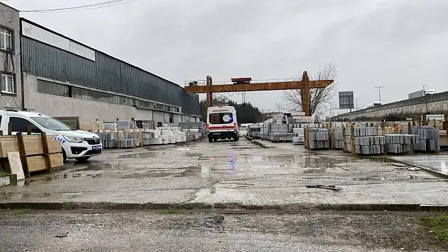 Vinçten düşen işçi hayatını kaybetti