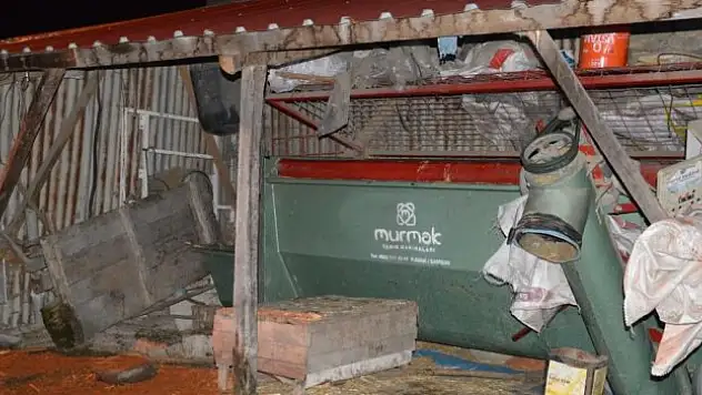 Yem karma makinesi sonu oldu