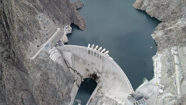 'Yusufeli Barajı'nın yapımını 5 yıl geciktirdi'