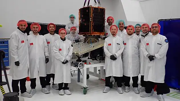 Milli Uydu 'Fergani FGN-100-d1' uzayda