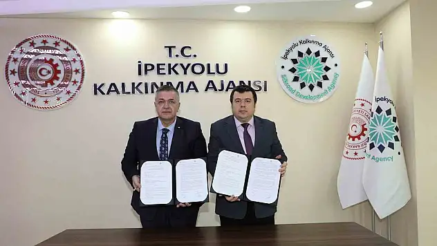 Başkan Büyükkılıç'a AK Parti İl Başkanı Okandan ve yönetiminden ziyarete buludu