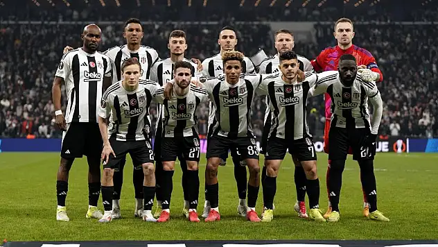 Beşiktaş, play-off'lara kalabiliyor mu?