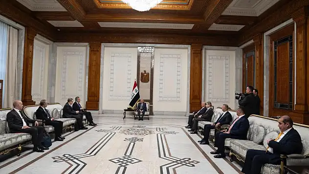 Dışişleri Bakanı Fidan, Irak Cumhurbaşkanı Reşid ile bir araya geldi