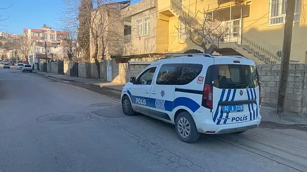 Önce bıçaklanıp sonra dövdüler